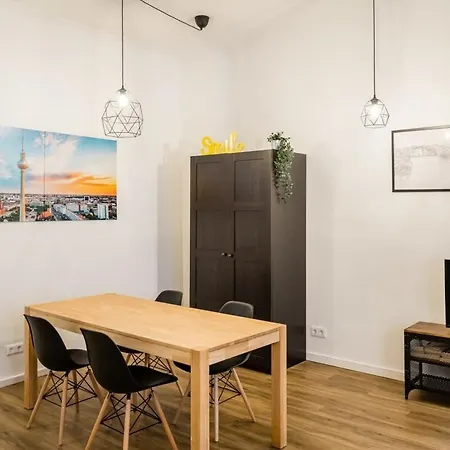 Stylish Loft Close To Boxhagener Platz Berlin Exterior photo
